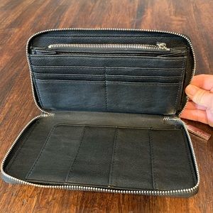 Evening black cowhide clutch